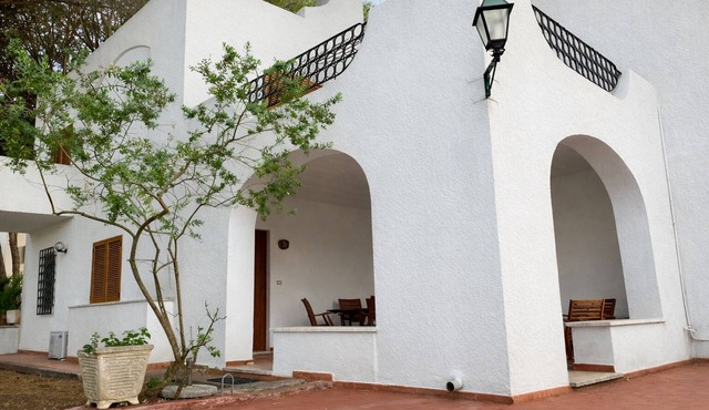 Two-story villa 2 steps from the sea and 12 km from Lecce.