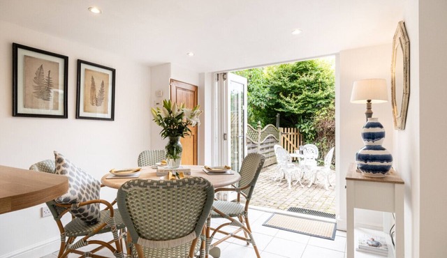 Two Stunning Cottages near Stratford-upon-Avon