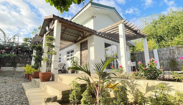 Two Villas with Pool and an Outdoor Kitchen