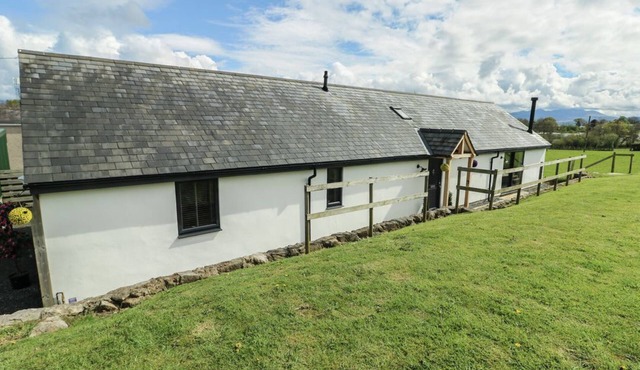 Ty Cuddfan, Llangoed