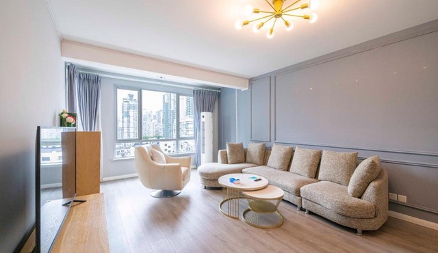 Tyms Prime 2BR APT Xujiahui Garden