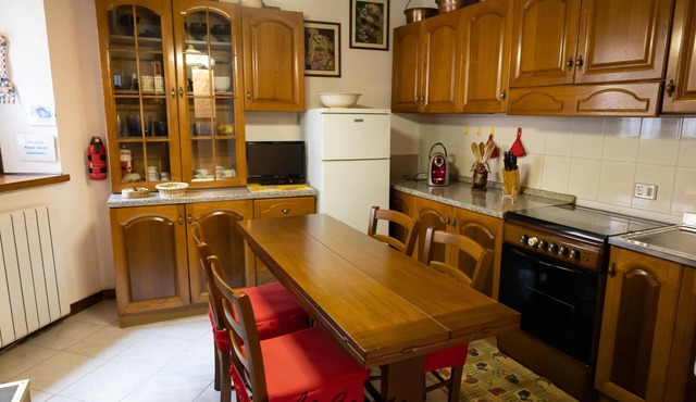 [Typical Apartment in the Courtyard] Lake Lugano