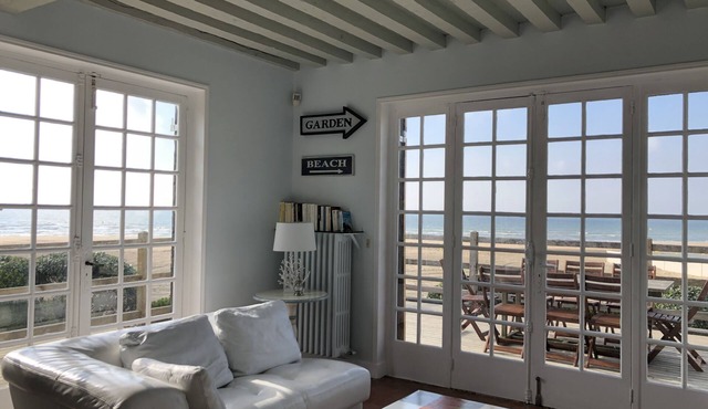 Typical Norman house on the beach - sea view - big garden - perfect location