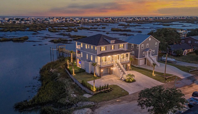 Tyson’s Corner: Luxe Marshfront Retreat w/Pool