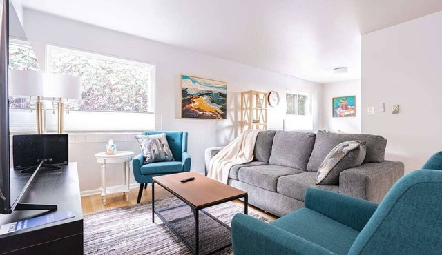 U District UW 2 Bedroom Suite