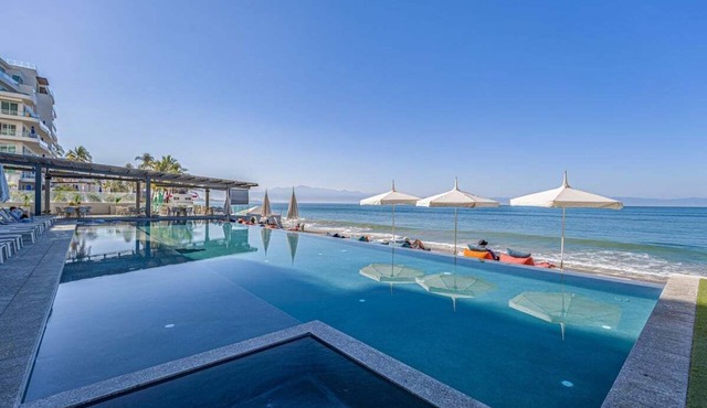 Udara 2K | 3BR Bucerías getaway near beach, pool & gym