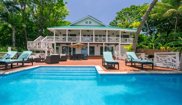 Ultimate Beachfront home w/Pool, Paddleboards, Private Dock