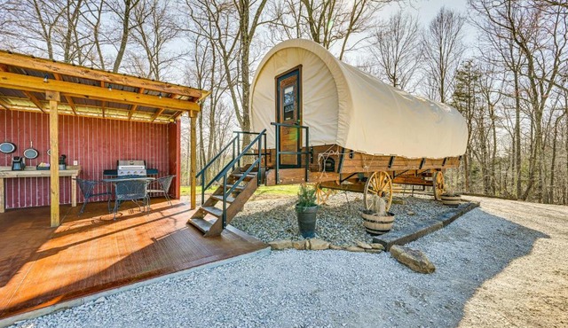 Ultimate Covered Wagon Pioneers Paradise