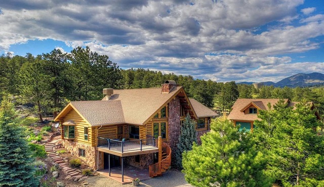 Ultimate Mountain Retreat: Total Privacy, Wild Nature & Mile-High Spa Experience