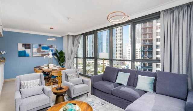 Ultimate Stay/7 people/Spacious/Dubai Creek with Marina Views
