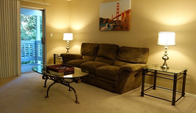 Ultra convenient 2br, 2ba with easy access to San Francisco