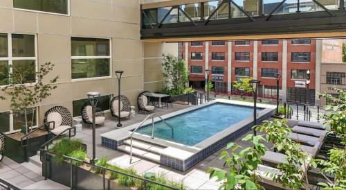 Ultra-Luxury Condo in the Middle of Downtown