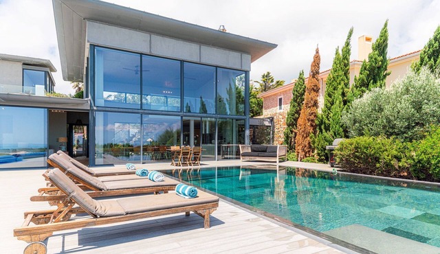 Ultra Modern Cascais Villa | 4 Bedrooms | Villa Equador | Pool Table