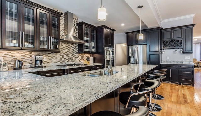 UltraLuxe Apt in Boston Brownstone in Prime Area