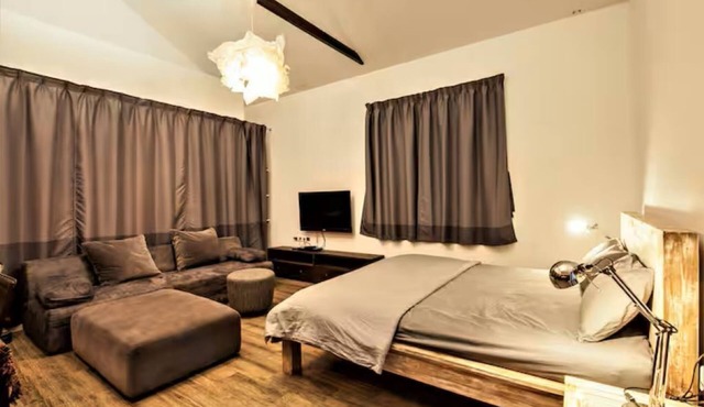 Umalas Studio Near Canggu & Seminyak Fast Wi-Fi + Kitchen
