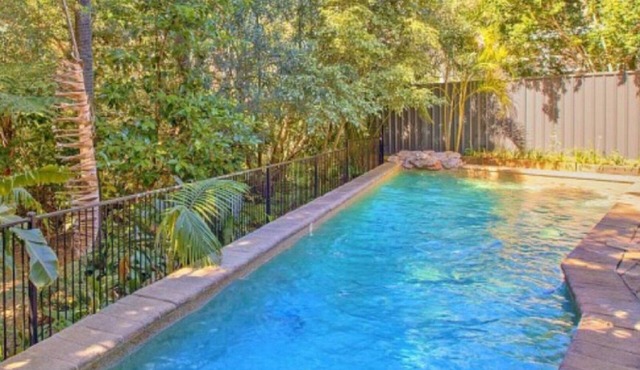 UMINA BEACH HOUSE - INGROUND POOL