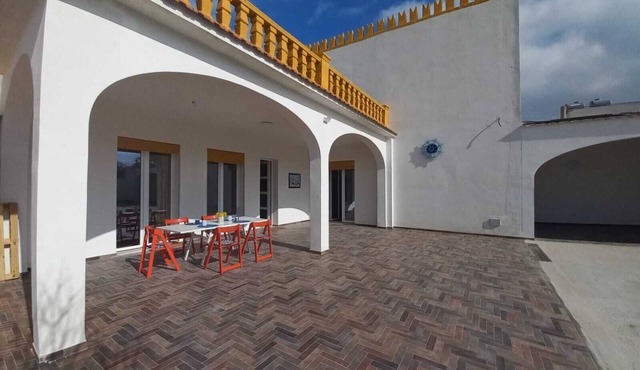 Una Chicca d'azzurro-Big house with large outdoor space, sea view, wifi, parking