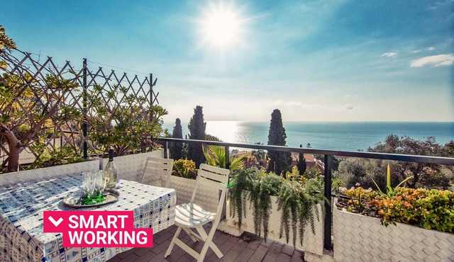 Una terrazza sul golfo di Ospedaletti by Wonderful Italy
