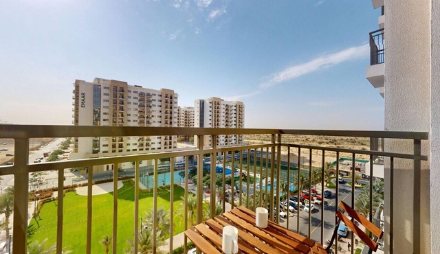 UNA Tower - Peaceful One Bedroom in Townsquare