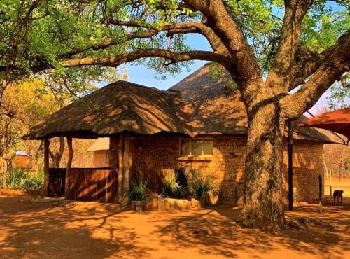 Unathi Game Lodge