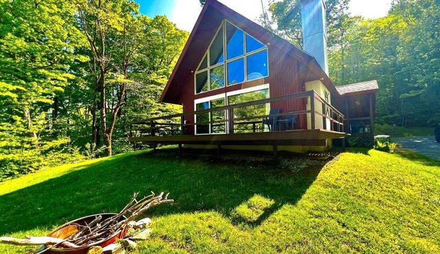 Unbelievable Cabin with Amazing Sights and Fire Pit in Winhall, Vermont