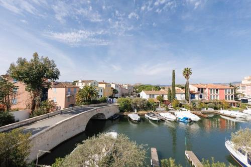 Une Maison Plein D Options YourHostHelper
