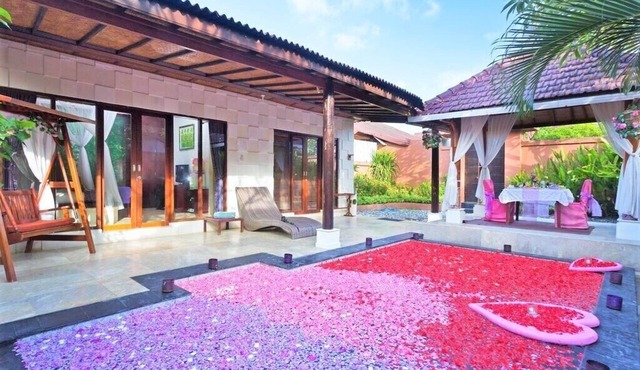 Unforgetable Romantic Pool Villa In Kuta