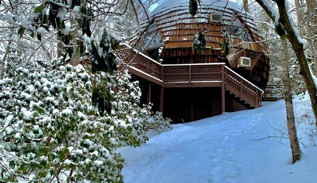 Unforgettable - Geodesic Dome w/Hot Tub, & Private!