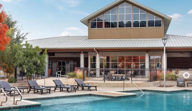 Unforgettable Resort Experiences | 3 Units w/Full Kitchen & Free Parking + Pool