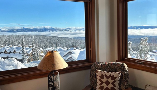 Uninterrupted views, true ski-in & out house, central village location