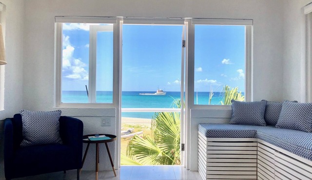 Unique Beachfront Suite, private with an amazing view w option of 2 more rooms.