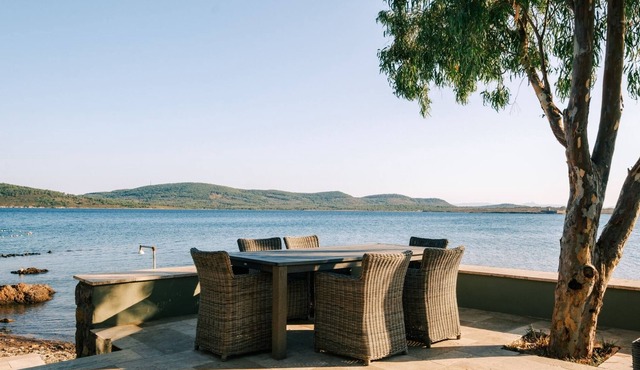 Unique Cunda Experience, Stone House w Private Bay