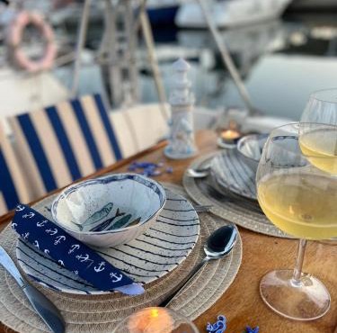 Unique Experience in Sailboat! In The 4 Seasons!