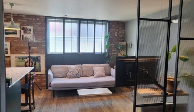Unique Exposed Brick 2 Bed Lg open Kitchen w/gym