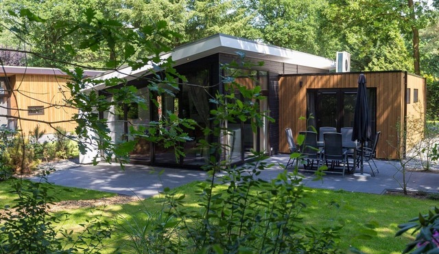 Unique forest experience and with 2 bathrooms