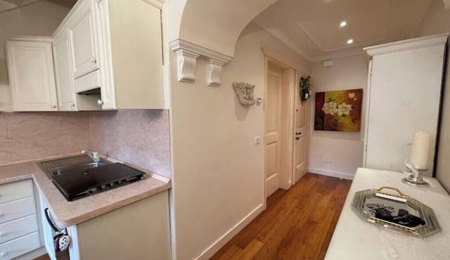 Unique four-room apartment, tennis court