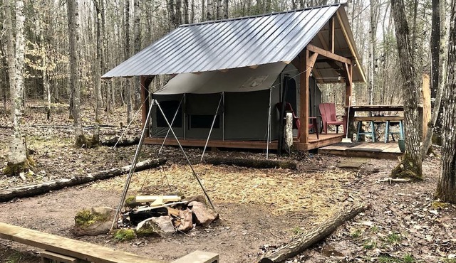 Unique Glamping Getaway in Bayfield, Perfect for Outdoor Adventures and Sailing Lovers in Wisconsin!