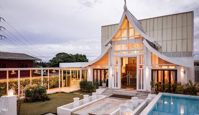 Unique Lanna Style Spa Pool Villa