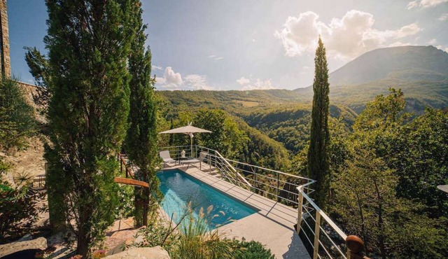 Unique Marche villa S