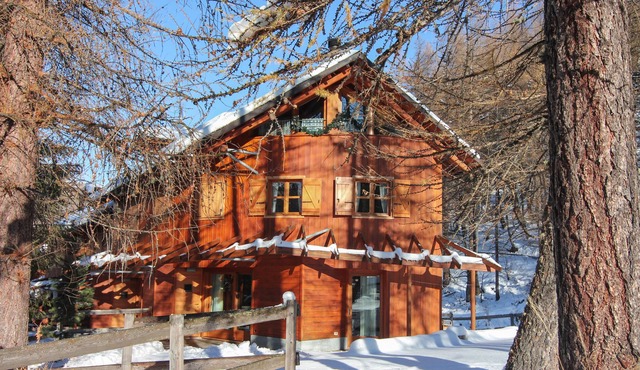 Unique mountain chalet, surrounded by nature