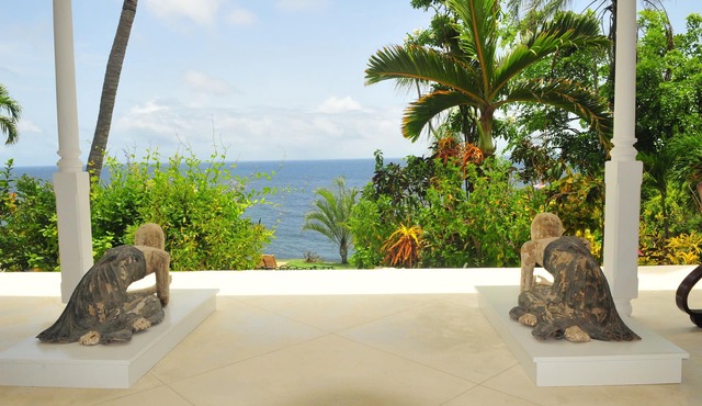 Unique, Secluded Corral Stone Villa with large gardens and private beach access