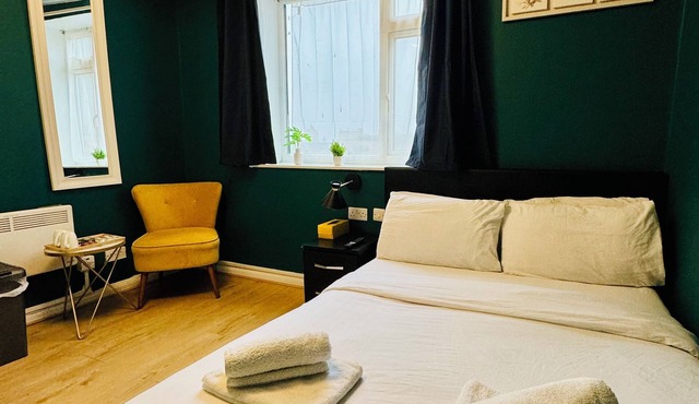 Unique studio flat in city 11
