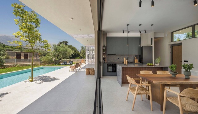 Unique Villa Grego, Heated Pool