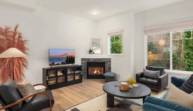 Unit 2 One Central · Modern Urban Luxury Escape - Unit 2