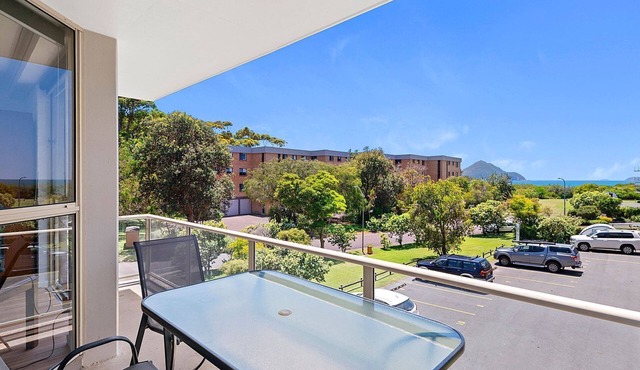 Unit 3/4 Intrepid Close - Little Beach Seaspray Break. just 60m from Shoal Bay Beach