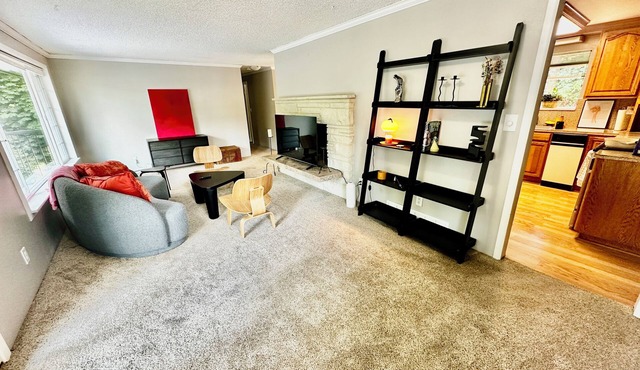 Unit surrounded by trees Washer and Dryer + Pet friendly!