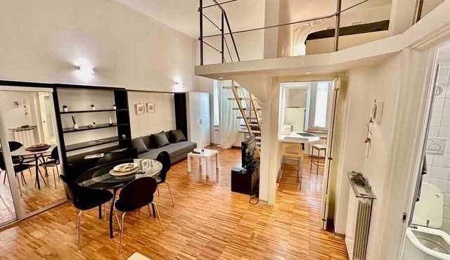[Unity Square]Elegant two-level loft.