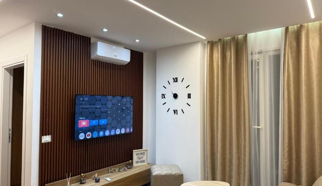 Univers City Apartment