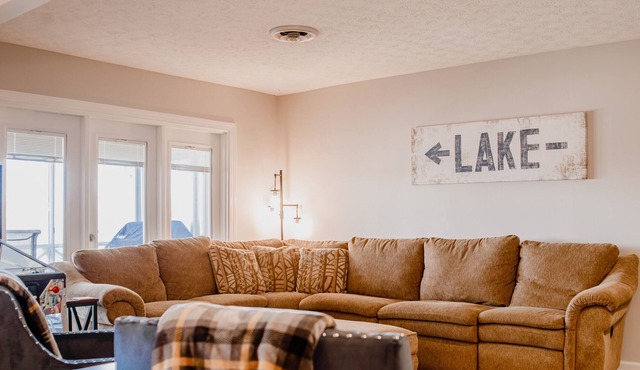 Unsalted Overlook 12-3- Golf, Pool, Pickleball