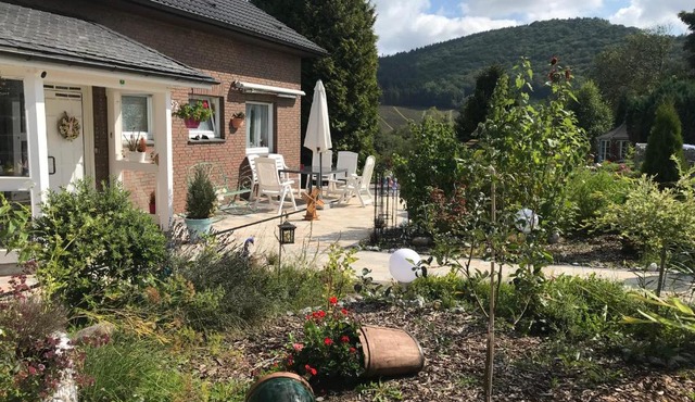 Unter den Wolken